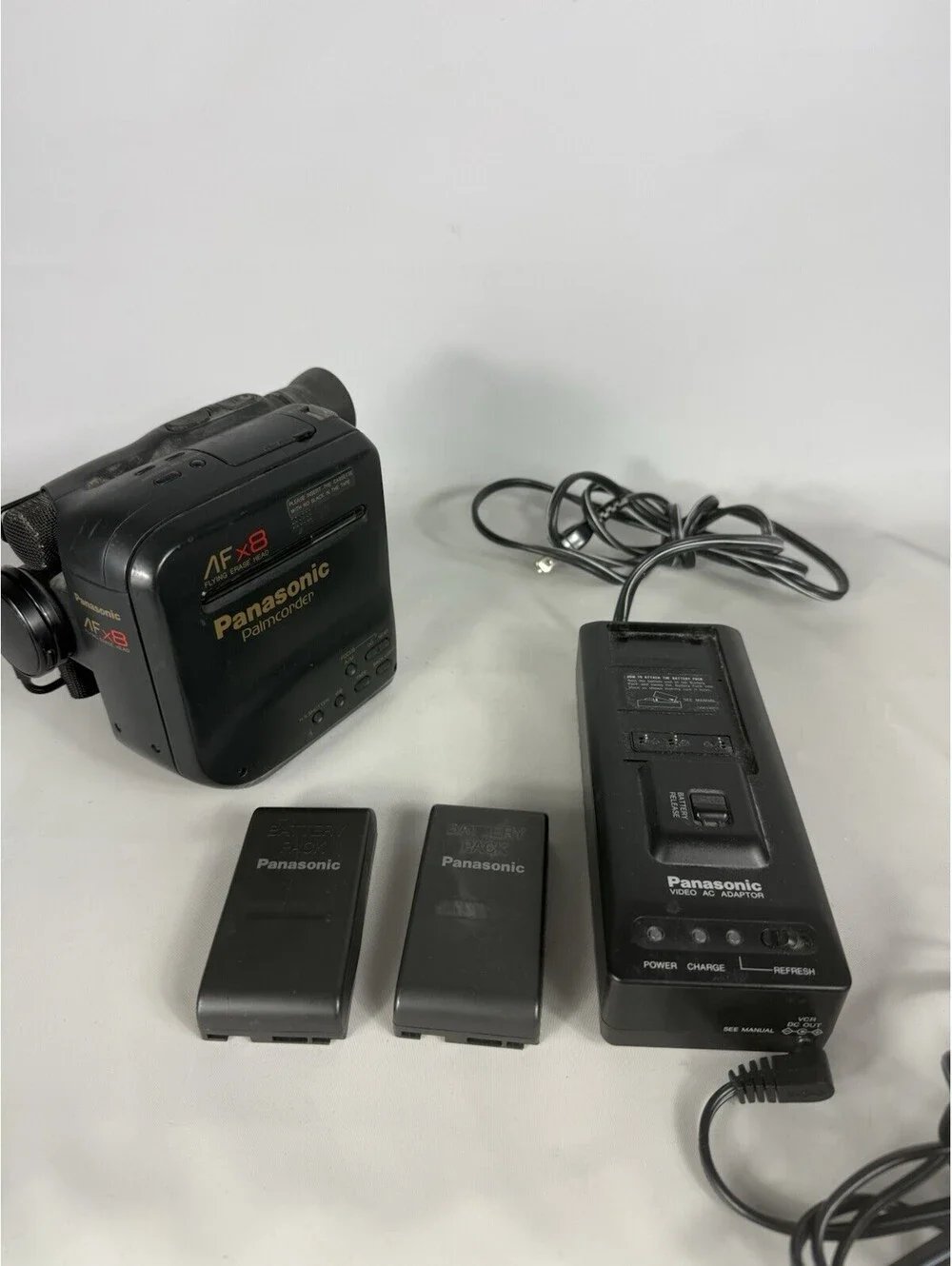 Panasonic Palmcorder PV-20D - w/ Charger, 2 Battery’s & Accessories / For Parts